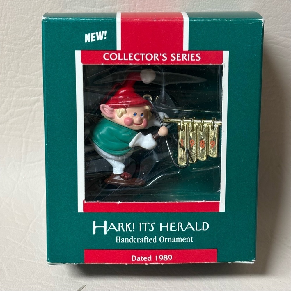 Hallmark Ornament: 1989 Hark! It's Herald